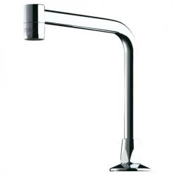 Bec tube fixe Delabie chromé sur plage - 204001